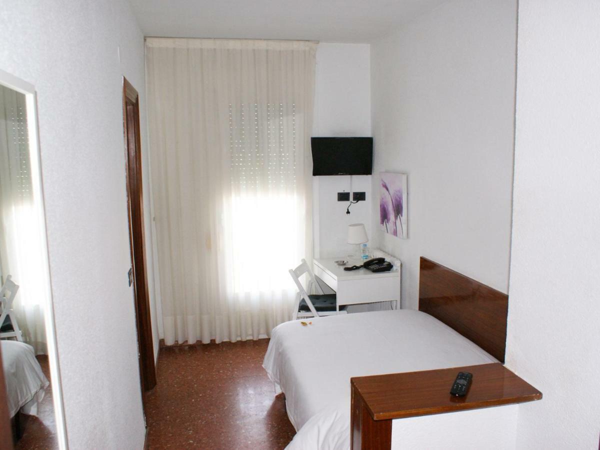 La Bilbaina Hotel Vitoria-Gasteiz Cameră foto