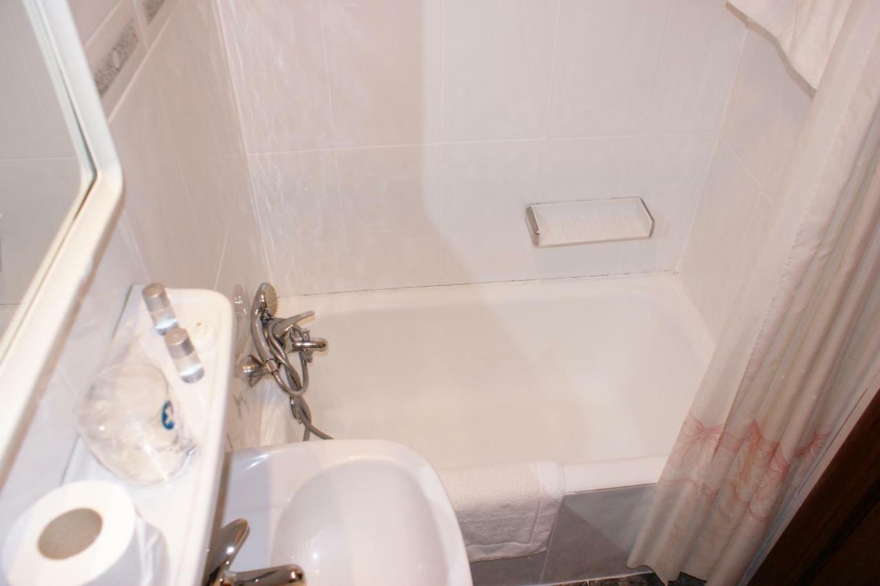 La Bilbaina Hotel Vitoria-Gasteiz Cameră foto